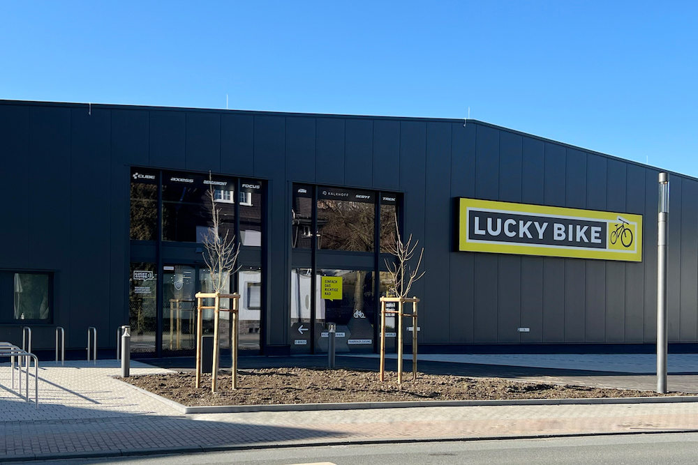 20230308 LuckyBike Aussen